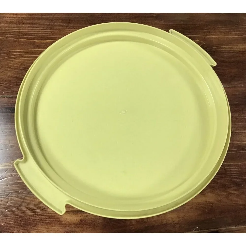 Tupperware this lot